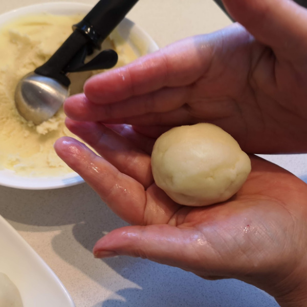 Oma's Kartoffelklöße – German Potato Dumplings