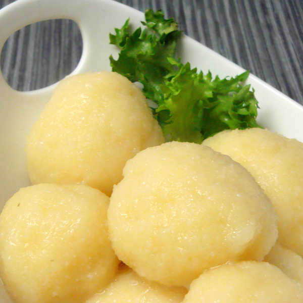 https://www.quick-german-recipes.com/images/german-potato-dumplings-600-2020.jpg