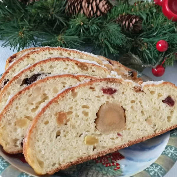 Stollen de Noël au fromage blanc (Quarkstollen) - Knack & Rucksack