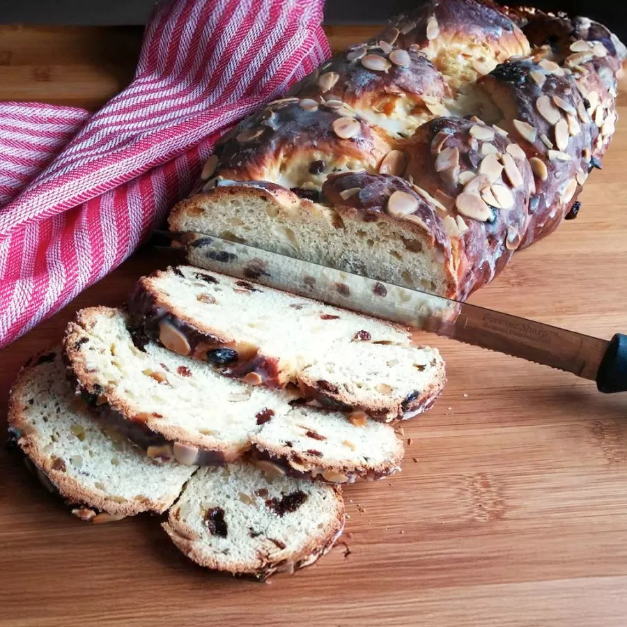 Homemade Braided Bread Recipe: Oma's Easy Hefezopf